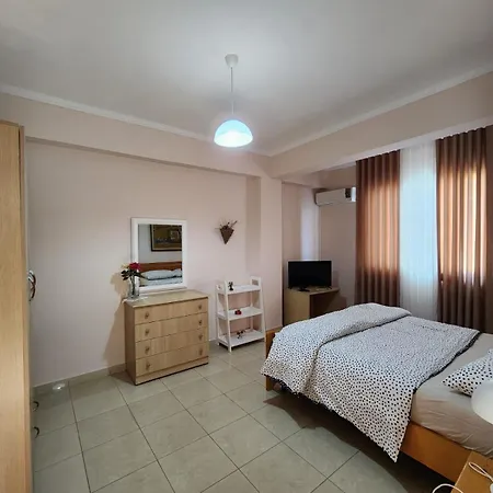Jozi Kaiser 3 *